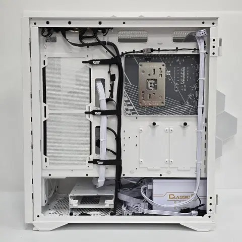 라이젠 7700, rtx 4070 super 고사양 본체 게이밍,작업